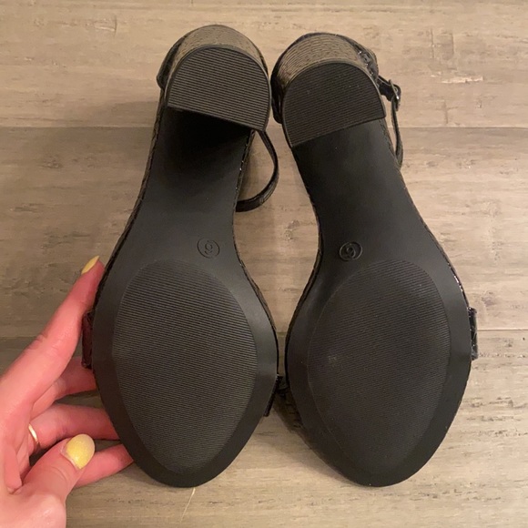 Lulu’s Heels - Picture 4 of 5